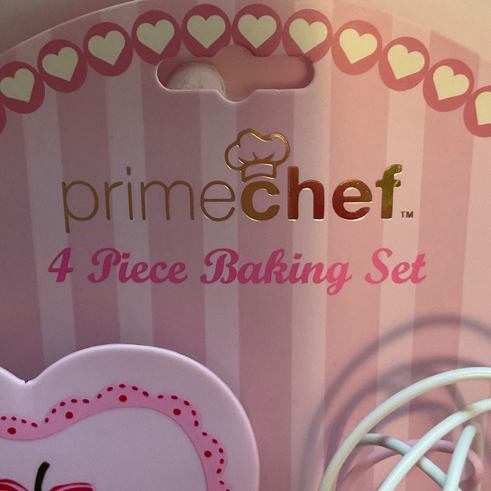 Pink Baking Utensil Set - Picture 2 of 7